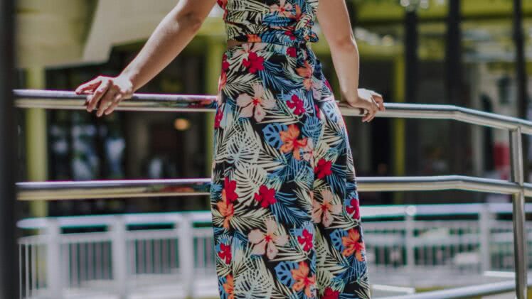 Wieczorowe stylizacje na lato – od casual po eleganckie – inspiracje na niezapomniane letnie wieczory