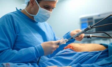 Chirurgia ogólna: Sztuka precyzyjnego ratowania życia