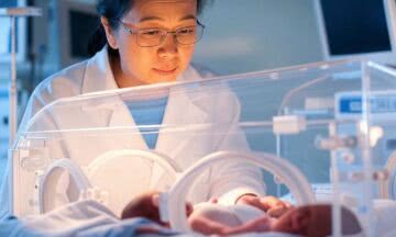 Neonatologia: Eksperci w ratowaniu życia najmniejszych pacjentów